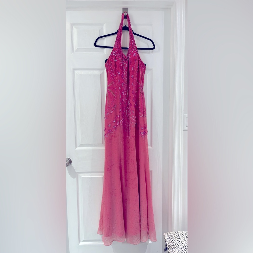 Stunning 100% silk vintage Pink Halter Neck/mermaid style gown